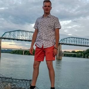 Meet your Posher, Aaron